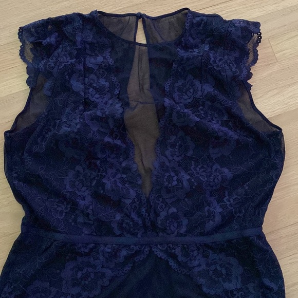 H&M Lace & Mesh Bodysuit - Picture 2 of 7